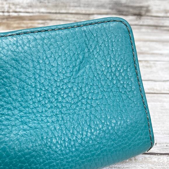 Fossil Leather Wallet Card Holder Pebbled Leather Zip Around Teal 7.5” x 3.5” - Picture 15 of 15